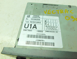 OPEL VECTRA C SIGNUM 2.2L 147KM 03r RADIO SIEMENS 13138250