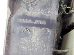 RENAULT KOLEOS I 2.0D 09r LAMPA LEWY TYŁ W BŁOTNIK 26555JY00