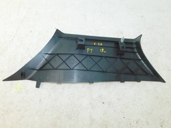 BMW F20 120i 18r OBUDOWA OSŁONA ZAŚLEPKA SŁUPKA PRAWY TYŁ 7221030