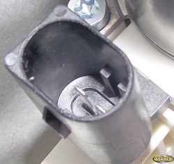 MERCEDES B-klasa W245 - PODNOŚNIK SZYBY LEWY PRZÓD