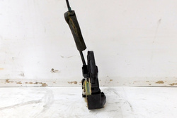 MAZDA 6 GG/GY 2.0 141KM 05r ZAMEK LEWY TYŁ