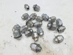 HYUNDAI SANTA FE I 2002r NAKRĘTKI DO KÓŁ 20 SZT