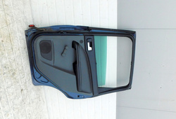 FORD FOCUS C-MAX MK1 LIFT 1.6 DRZWI PRAWY TYŁ KOMPLETNE 