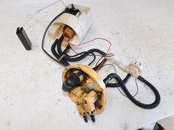 DISCOVERY III L319 2.7D 04r CZUJNIK POZIOMU PALIWA