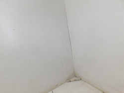 HYUNDAI COUPE TIBURON II 2.7 07r ZACISK PRAWY PRZÓD 