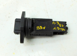 AUDI A3 8L 1.6 96-03r PRZEPŁYWOMIERZ 