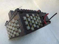 VOLVO B12  IRIZAR 98r SKRZYNKA BEZPIECZNIKÓW