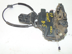 VW PASSAT B5 00r ZAMEK PRAWY PRZÓD