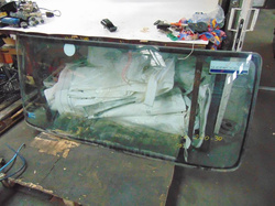 IVECO MAGIRUS PACER 2005r SZYBA PRZÓD CZOŁOWA