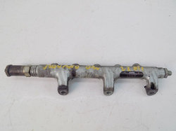 OPEL MOVANO 2.2DTI 01r LISTWA WTRYSKOWA 0445214025