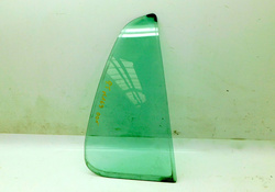 MERCEDES ML W163 2.7 CDI 00r SZYBA DRZWI PRAWY TYŁ TRÓJKĄT  