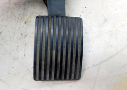 MB ACTROS MP4 12r EURO 5 PEDAŁ POTENCJOMETR GAZU A9603000004