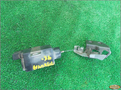 NISSAN MAXIMA QX 3.0 V6 98r  ZAMEK SIŁOWNIK KLAPKI