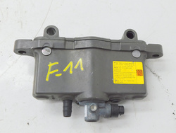 BMW F10 F11 2011r NABÓJ MASKI LEWY PRZÓD 7191049 SPRAWNY 