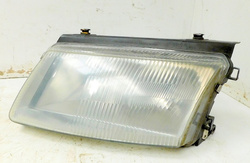 VW PASSAT B5 1.9 TDI 00r LAMPA REFLEKTOR LEWY PRZÓD PRZEDLIFT H7 