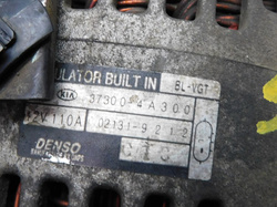 KIA SORENTO I 2.5CRDI 09r ALTERNATOR 37300-4A300