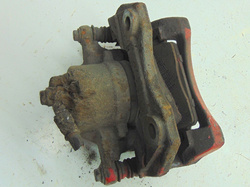 NISSAN PRIMERA P11 1.8 00r ZACISK LEWY PRZÓD