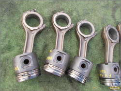 VOLVO FH12 380 96r - TŁOK Z KORBOWODEM