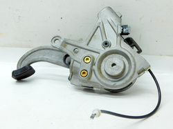 MERCEDES ML W163 2.7CDI 00r DŹWIGNIA HAMULCA RĘCZNEGO 2204200312