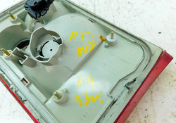 AUDI 80 B4 2.0 93r LAMPA PRAWY TYŁ W KLAPĘ SEDAN 