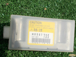 MITSUBISHI OUTLANDER I 05r  SENSOR AIRBAG MR587735