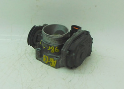 AUDI A6 C5 1.8T QUATTRO 98r PRZEPUSTNICA 058133063Q  