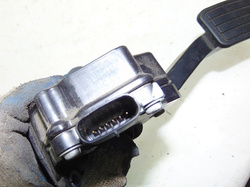 SUBARU OUTBACK IV 09-14 PEDAŁ GAZU POTENCJOMETR