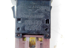 RENAULT KOLEOS I 2.0D 09 PRZYCISK PRZEŁACZNIK ZAMKA CENTRALNEGO