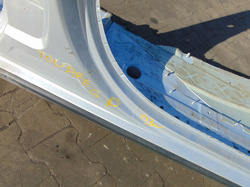 VW TOUAREG I 2.5 TDI 03r PRÓG PRAWY 