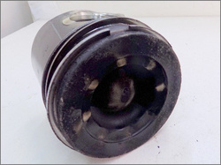 IVECO EuroTech 440KM 2001r - TŁOK Z KORBOWODEM