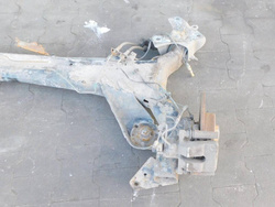 RENAULT SCENIC II 1.9DCI BELKA OS ZAWIESZENIA TYŁ