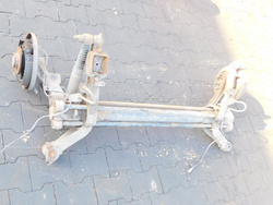 CITROEN BERLINGO PARTNER I 1.6HDI 08r BELKA ZAWIESZENIA TYŁ OŚ BĘBNY