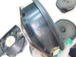 AUDI A4 B6 2003r GLOSNIK GŁOSNIKI KOMPLET