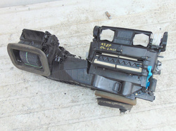 AUDI A3 II 8P 3D 2.0FSI 04r NAGRZEWNICA VALEO EU