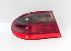 MERCEDES W210 LIFT SEDAN 2.2 CDI 01r LAMPA LEWY TYŁ SEDAN A2108203364