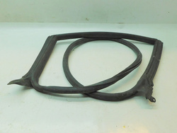 AUDI A5 8T SPORTBACK 12r USZCZELKA DRZWI PRAWY TYŁ 8T8833708C