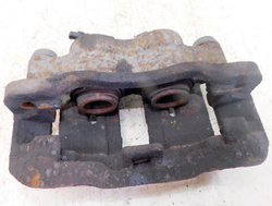 IVECO DAILY III 03 2.8 ZACISK HAMULCOWY PRAWY PRZÓD 