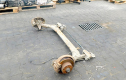 AUDI 80 B4 2.0 93r SEDAN BELKA ZAWIESZENIA TYŁ KOMPLETNA 