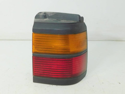 VW PASSAT B3 92r KOMBI LAMPA PRAWA TYŁ KAROSERYJNA