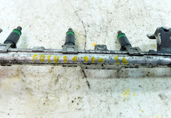 FORD FOCUS Mk1 1.6 1999r LISTWA WTRYSKOWA WTRYSKIWACZE 9D280-9H487-BB