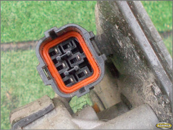 KIA JOICE 2.0 2000r - SILNICZEK WYCIERACZEK