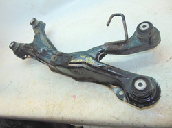 SAAB 9-5 95 I 3.0TID 01r BELKA TYŁ ZAWIESZENIA