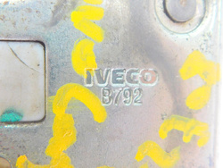 IVECO EUROCARGO 80E21 17,5" 5,9L 04r ZAMEK DRZWI LEWY PRZÓD