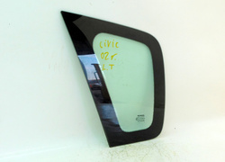 HONDA CIVIC VII 1.4 02r SZYBA KAROSERYJNA TRÓJKĄT LEWY TYŁ