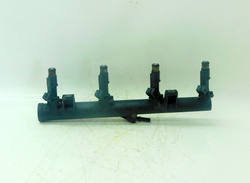 CITROEN XSARA PICASSO 1.8 01r LISTWA WTRYSKOWA 