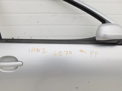 SEAT LEON I 1.9 TDI 04r DRZWI PRAWY PRZÓD 5D SREBRNE L57N