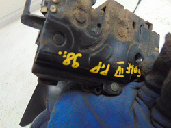 VW GOLF IV 1.6 98r ZAMEK DRZWI PRAWY PRZÓD