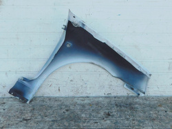 RENAULT CLIO II 1.2 04r BŁOTNIK LEWY PRZÓD BIAŁY 