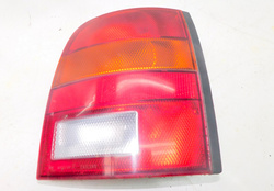 NISSAN MICRA K11 1.5D 99r 3D LAMPA PRAWY TYŁ 