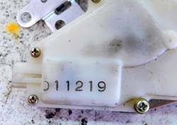 HONDA CIVIC VII 1.4 02r ZAMEK KLAPY BAGAŻNIKA TYŁ